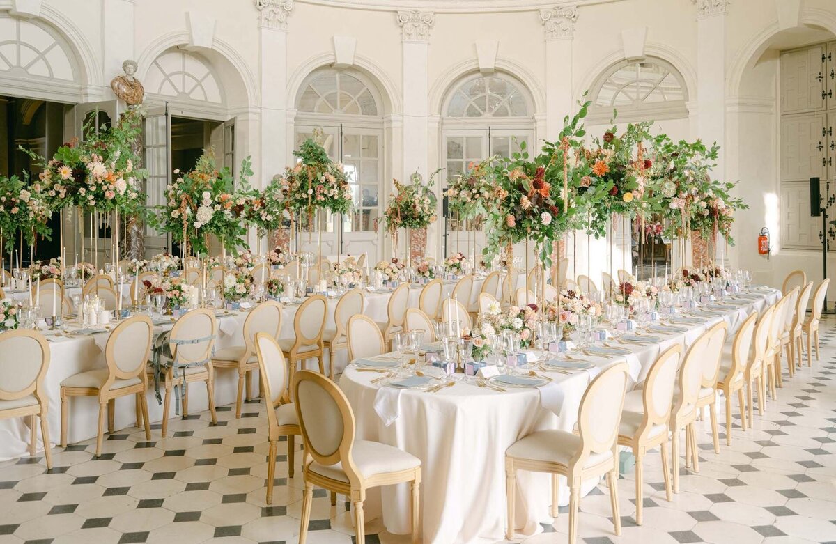 h Fairytale Castle Wedding Paris France Chateau de Vaux-le-Vicomte by @alejandrapoupelevents 16