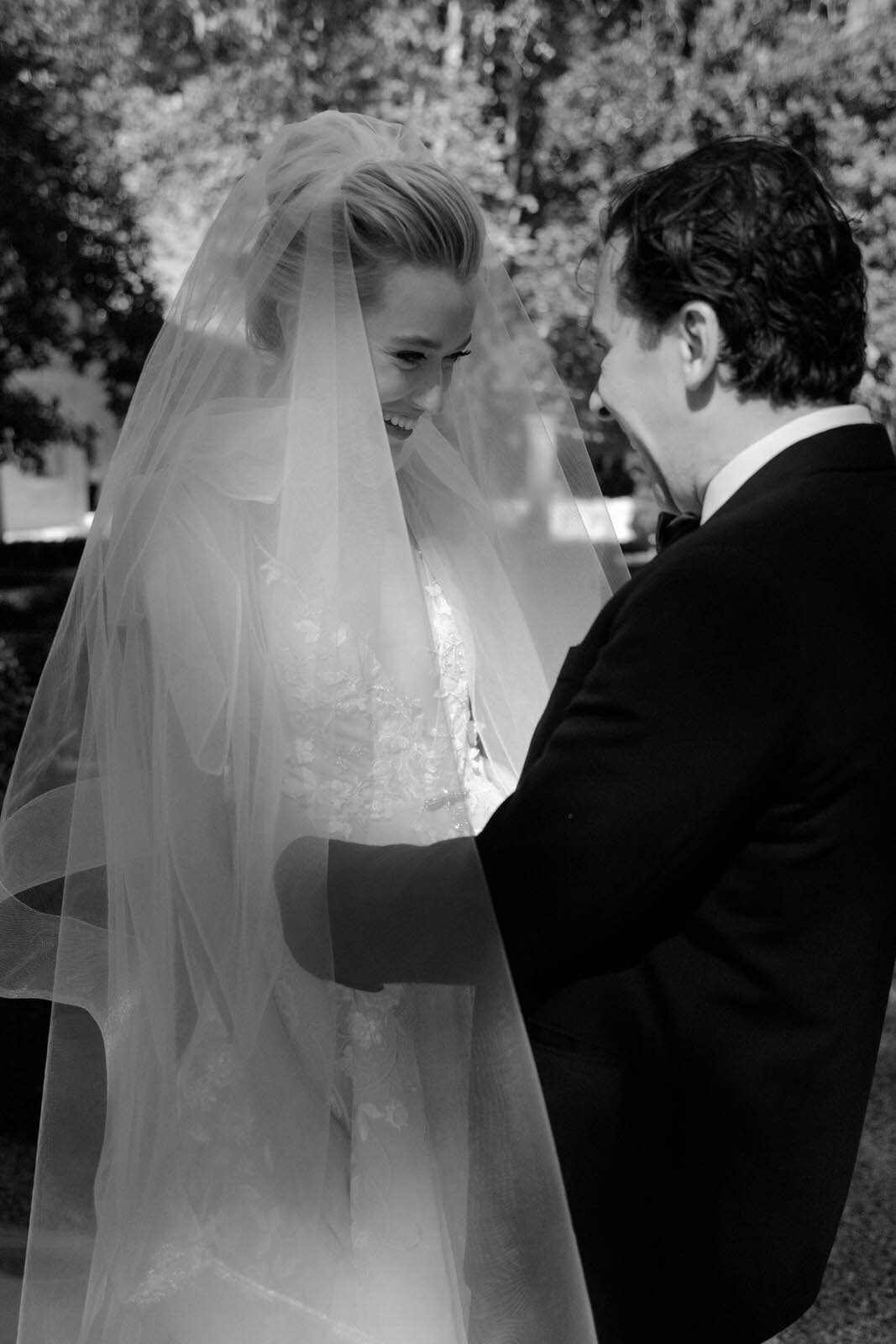 Flora_And_Grace_Provence_Domaine_De_Chalamon_Editorial_Wedding_Film_Photographer-229