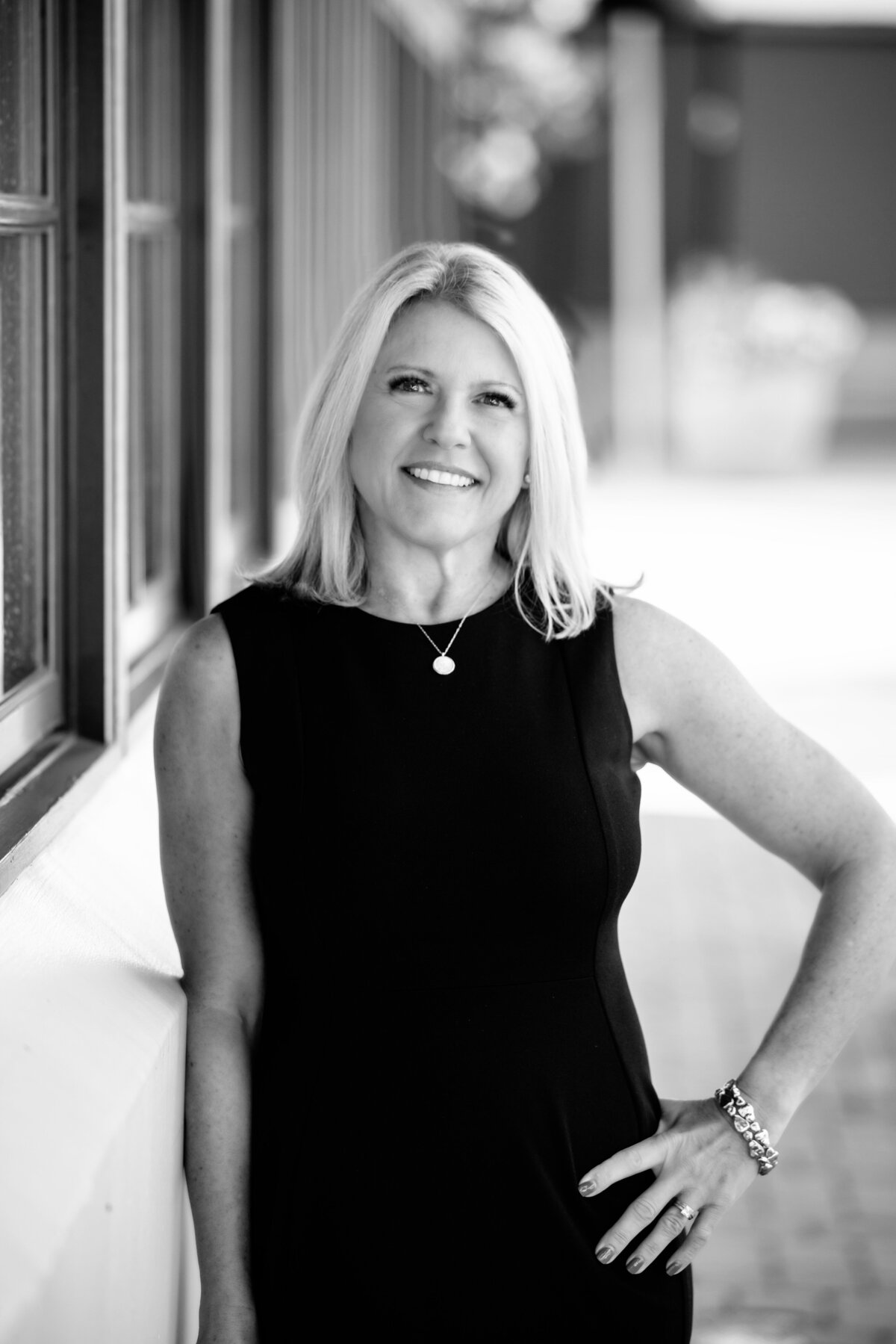 16-executive-headshot-orange-county-lauren-ford-photography.