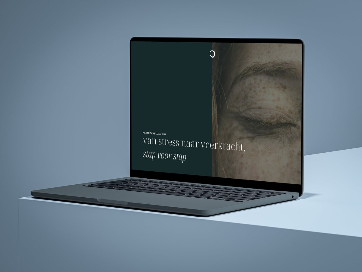 macbook-min