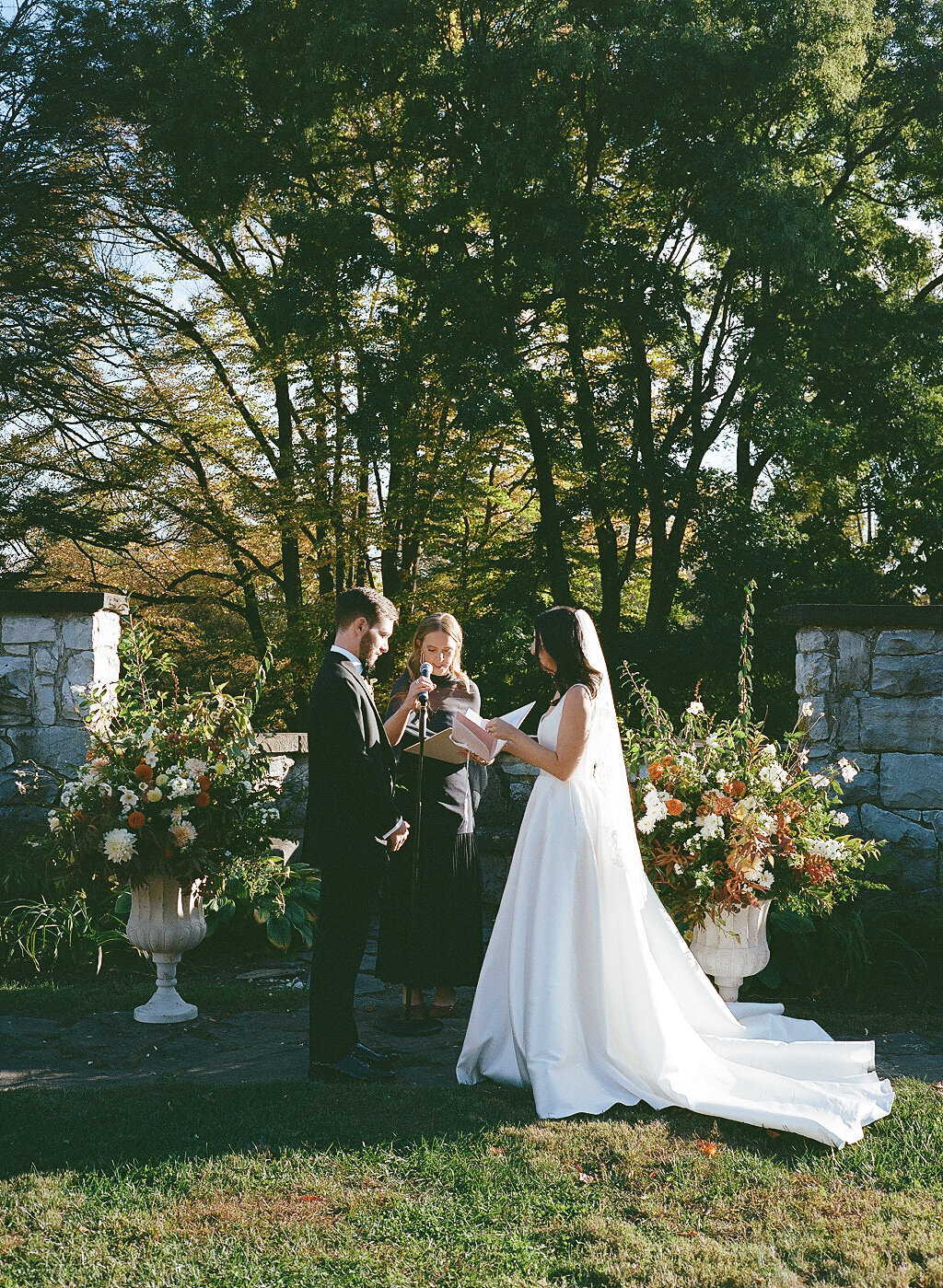 KMW-10052024-Maddy-Kevin-Wedding-35mm-Film-334