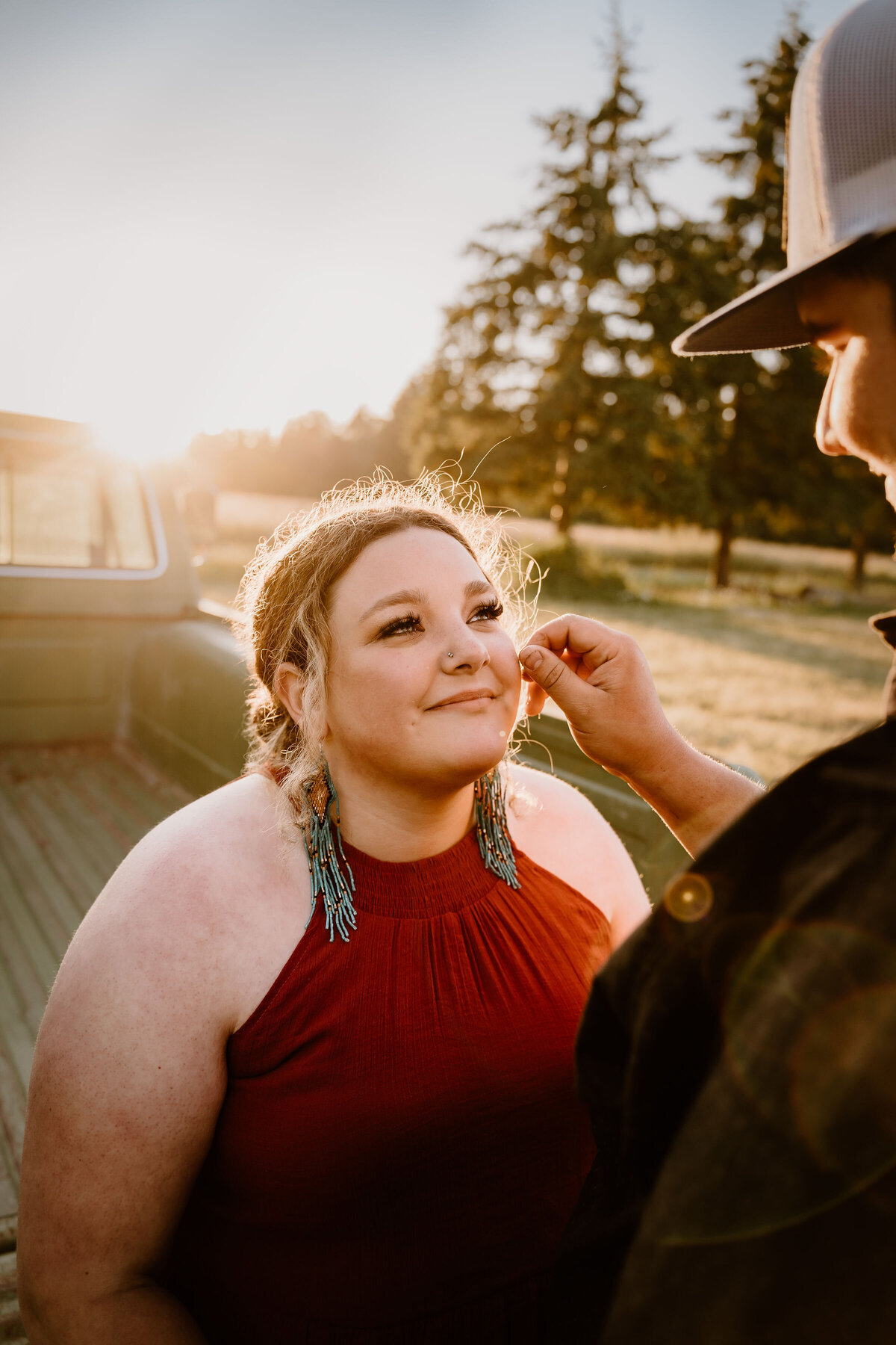 couples photography in oregon by magnolia june visuals