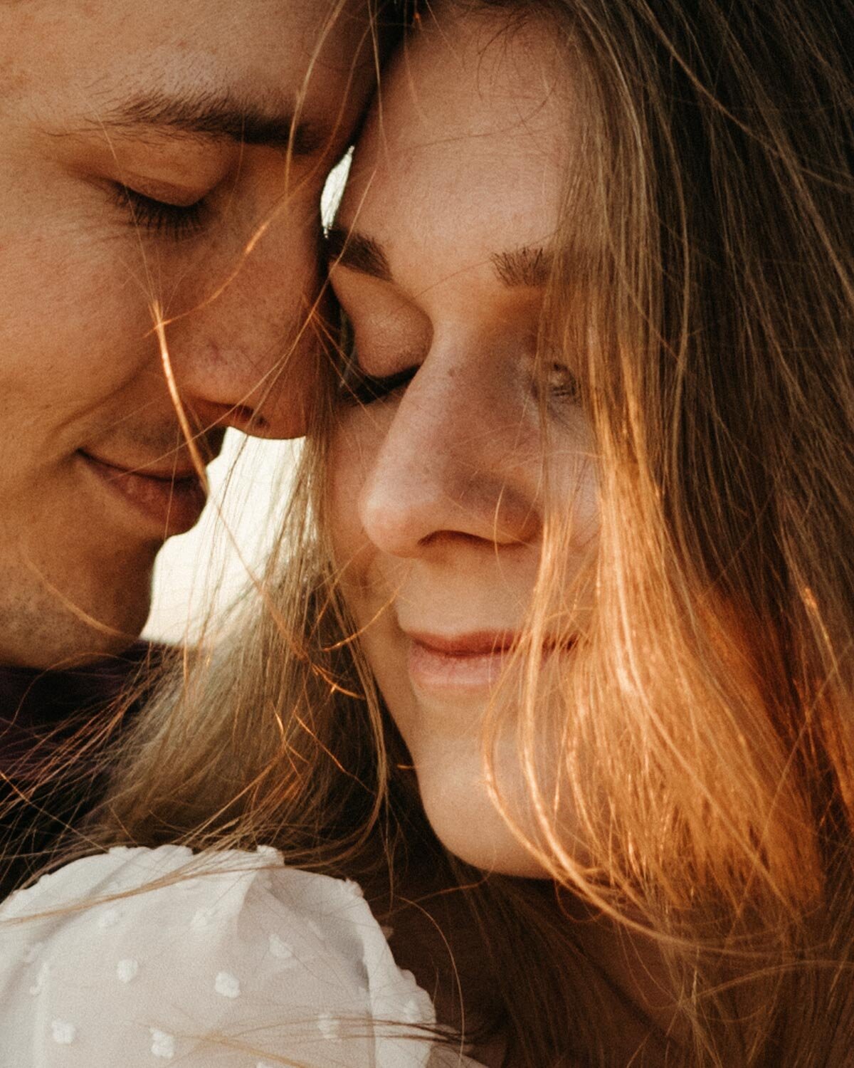 california-sand-dunes-engagement-6
