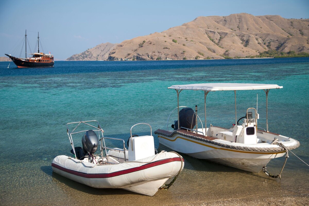 Samata Luxury Yacht Charter Komodo Tender Boats 2