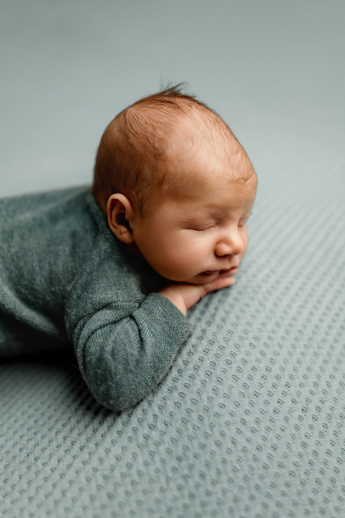 best NWA newborn photographer, newborn photography packages, newborn portrait studio Northwest Arkansas