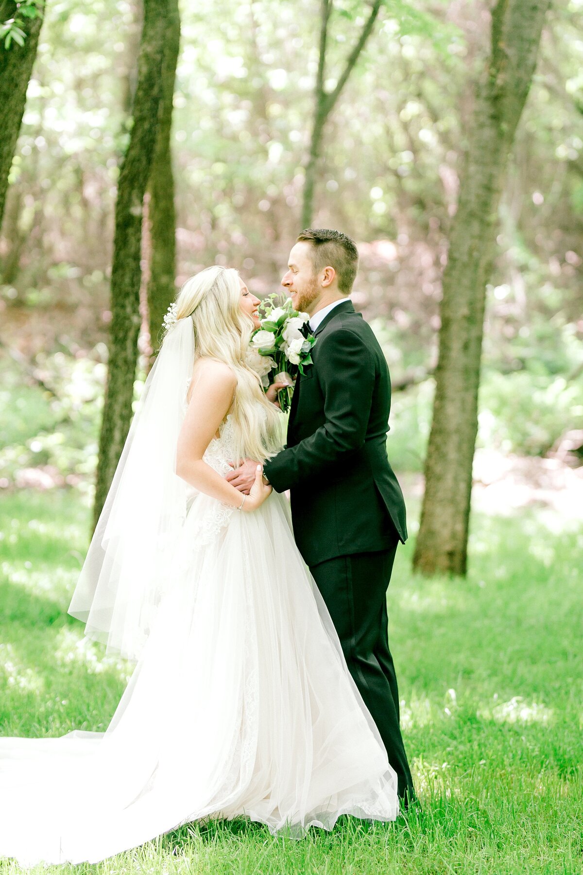 Michelle-and-Michael-Wedding-Day-by-Emily-Nicole-Photo-153
