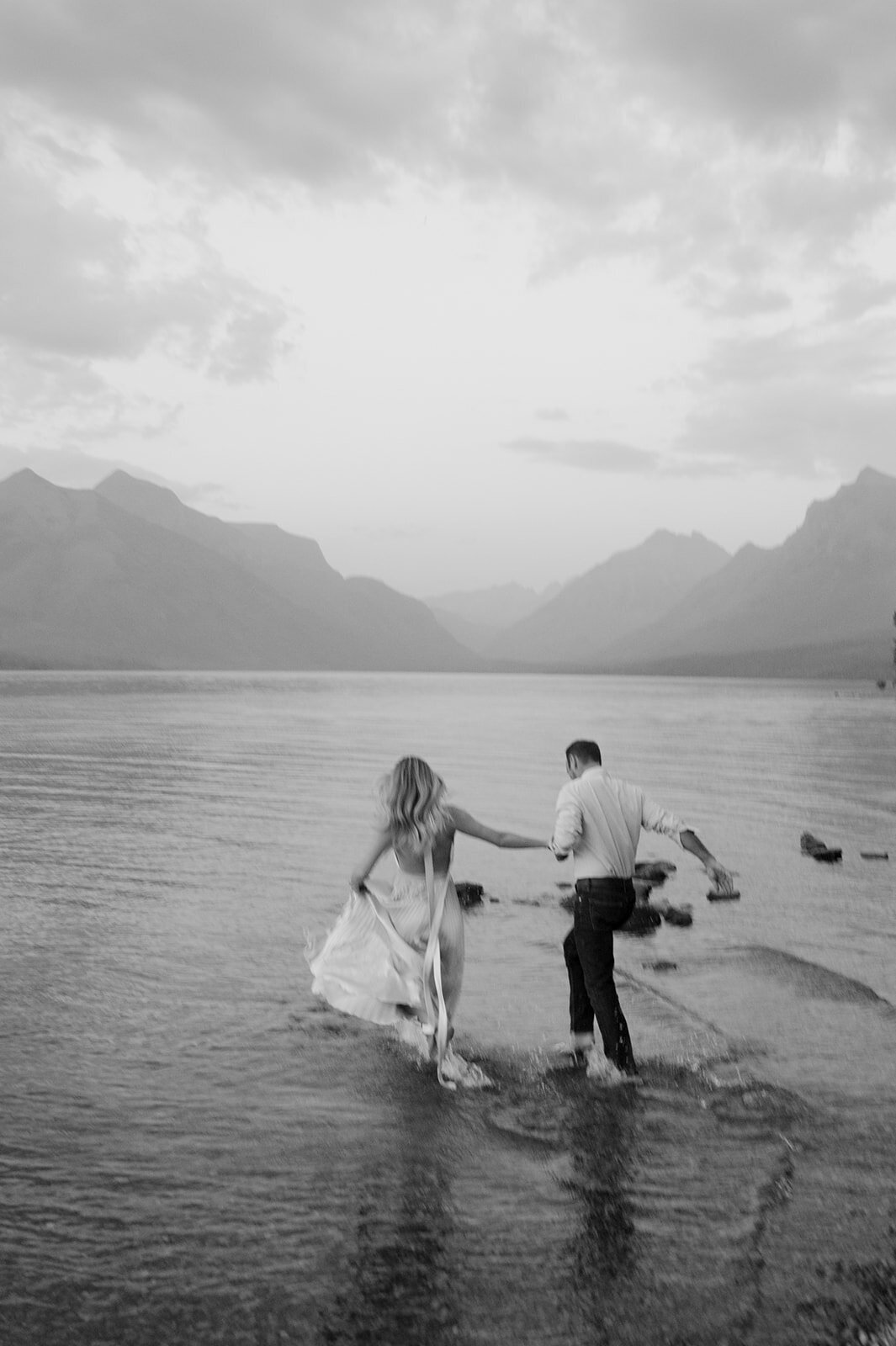 vintage-hollywood-glacier-national-park-elopement-presley-gray-photo1514-2