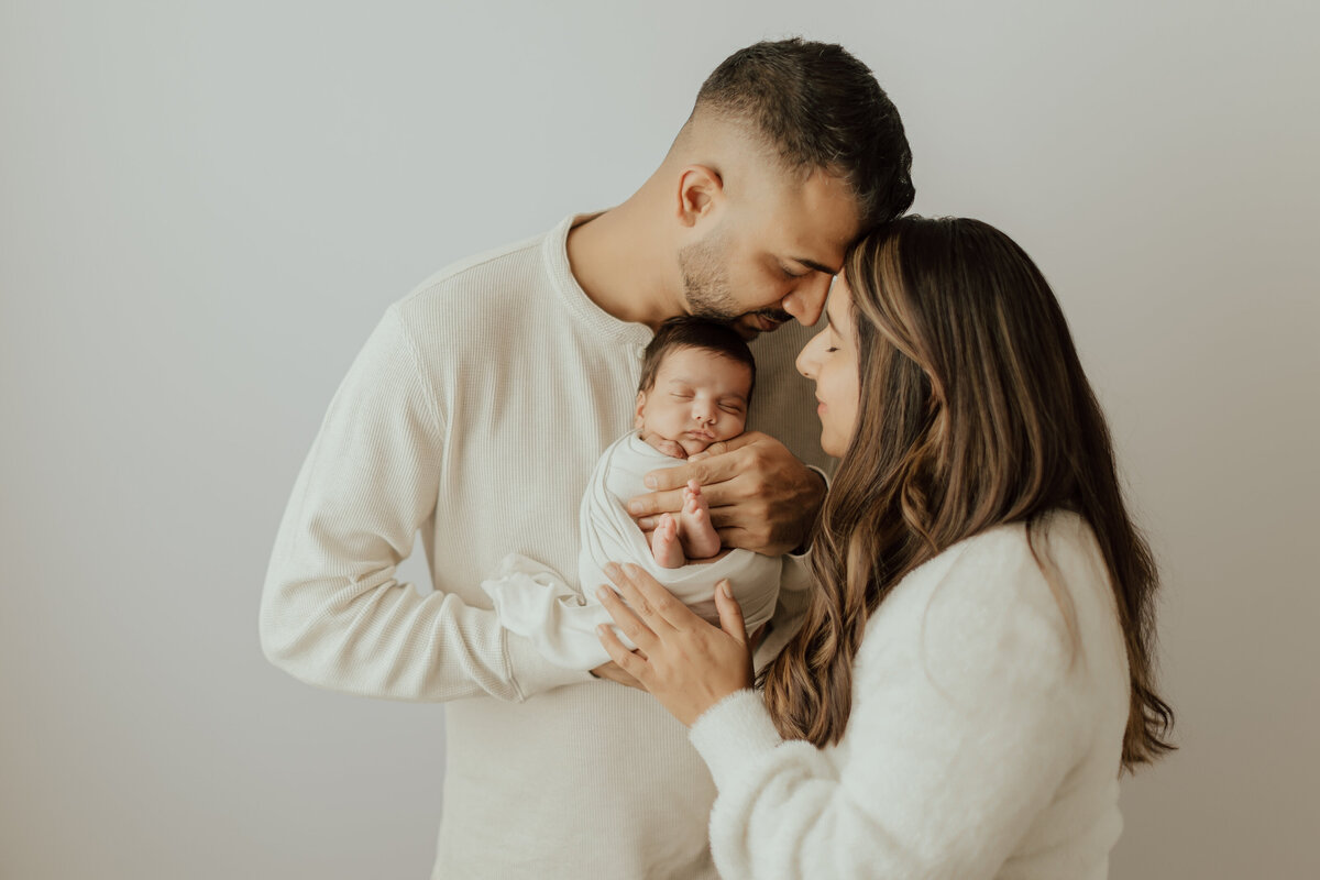 mississauga newborn photographer 4