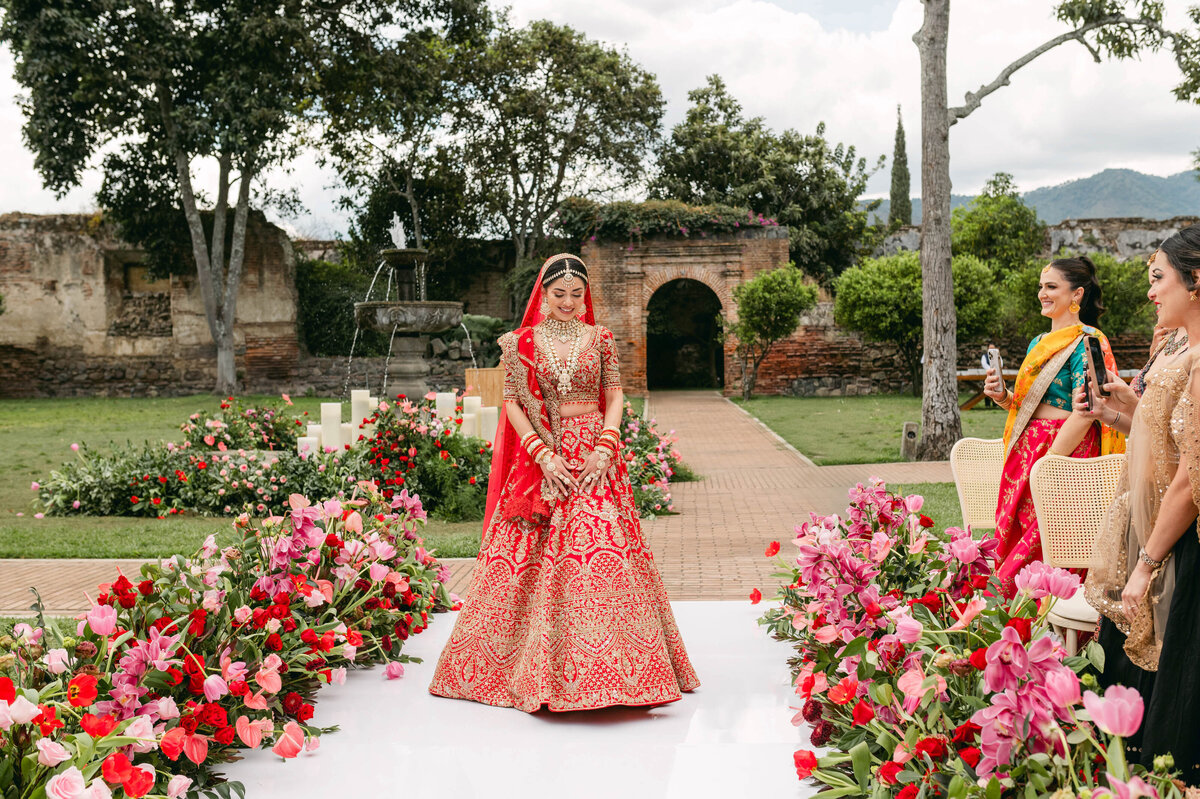 515-Villa-Bokeh-Antigua-Guatemala-Kemberly-Ankeet-Wedding-65