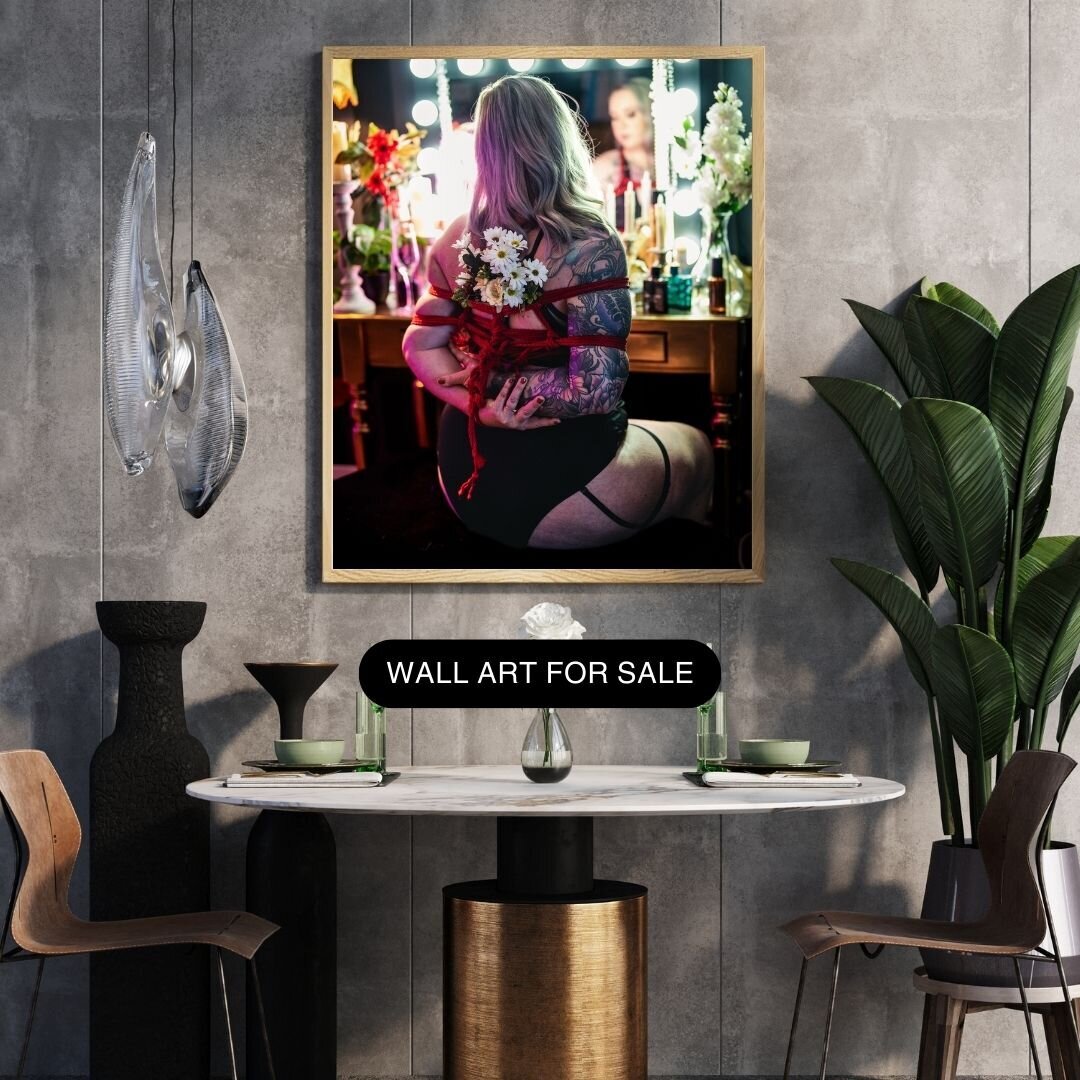 Grey Modern 3D Illustration Wall Frame Mockup Instagram Post
