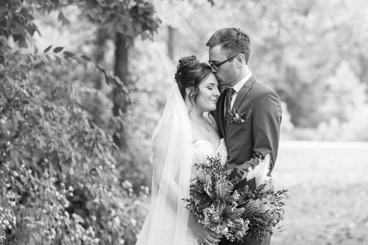 lyndsie & justin wedding-323bw