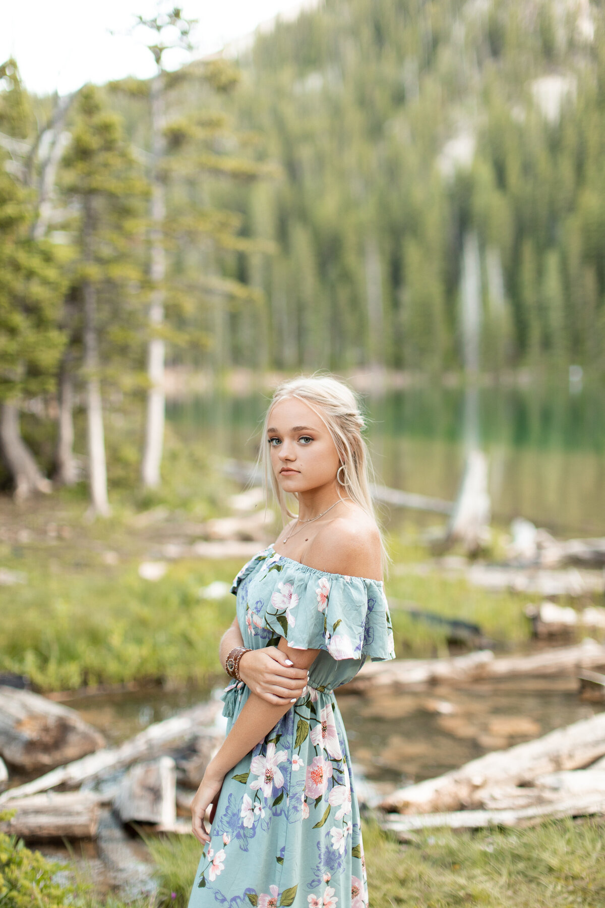 senior-photo-fairy-lake-5