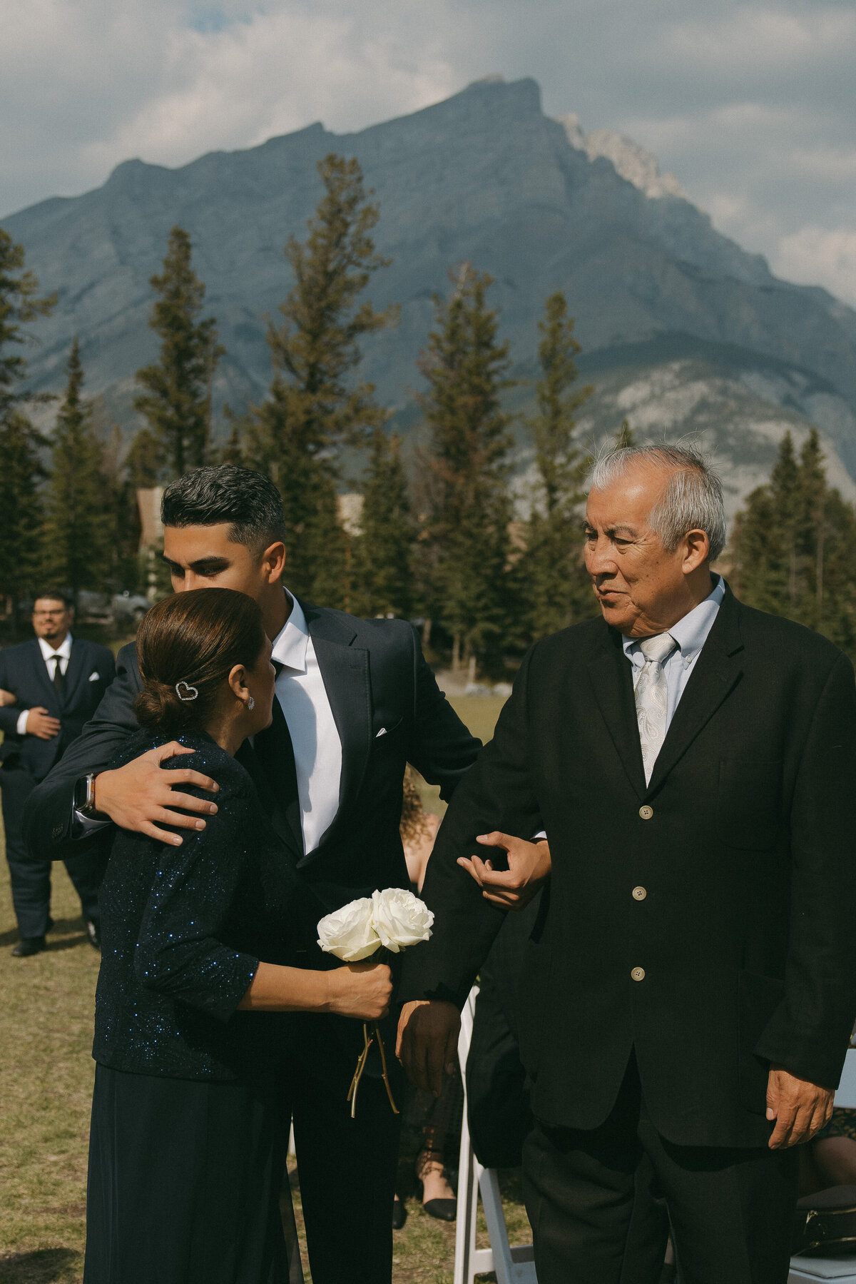 VPC-BANFF-INTIMATE-WEDDING-18