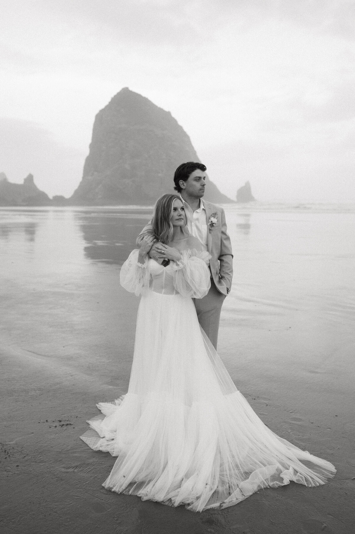 elopement-canon-beach-oregon-17