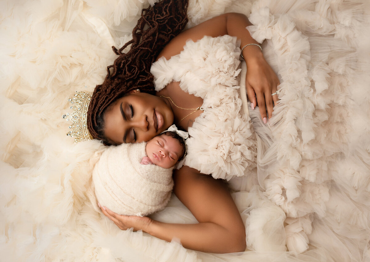 WOODLANDS, TEXAS NEWBORN PHOTOGRAPHER