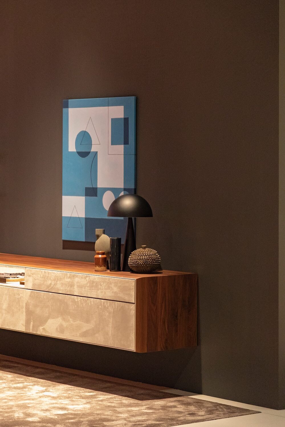 Interior template 114