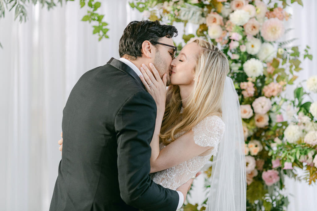 Montreal Science Center Wedding | Montreal Top Wedding Photographer | Luxury Moment Photography-8552