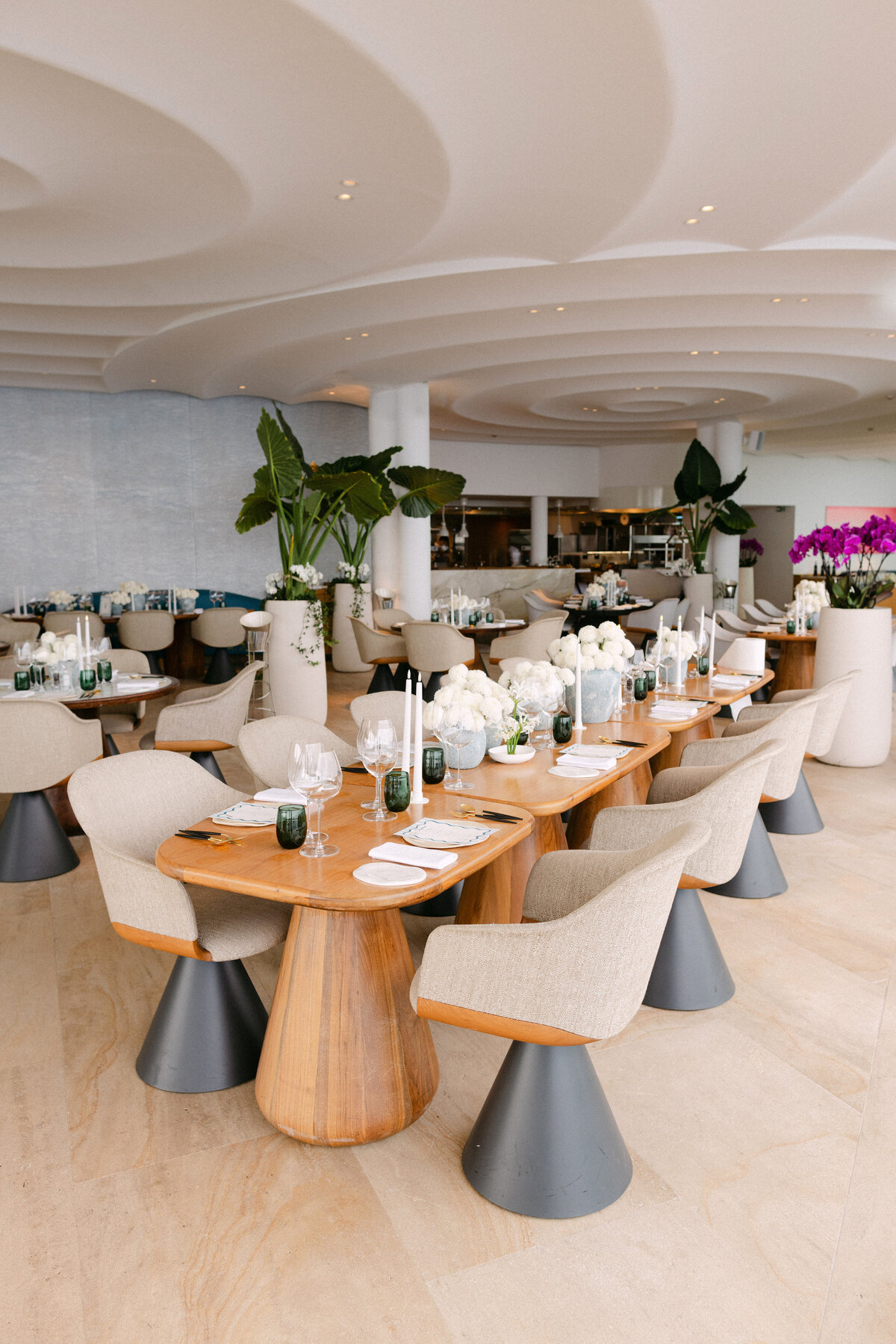 Minimalist & elegant Tableware & Decoration Welcome Event Post Wedding at The Maybourne Riviera, Roquebrune Cap Martin