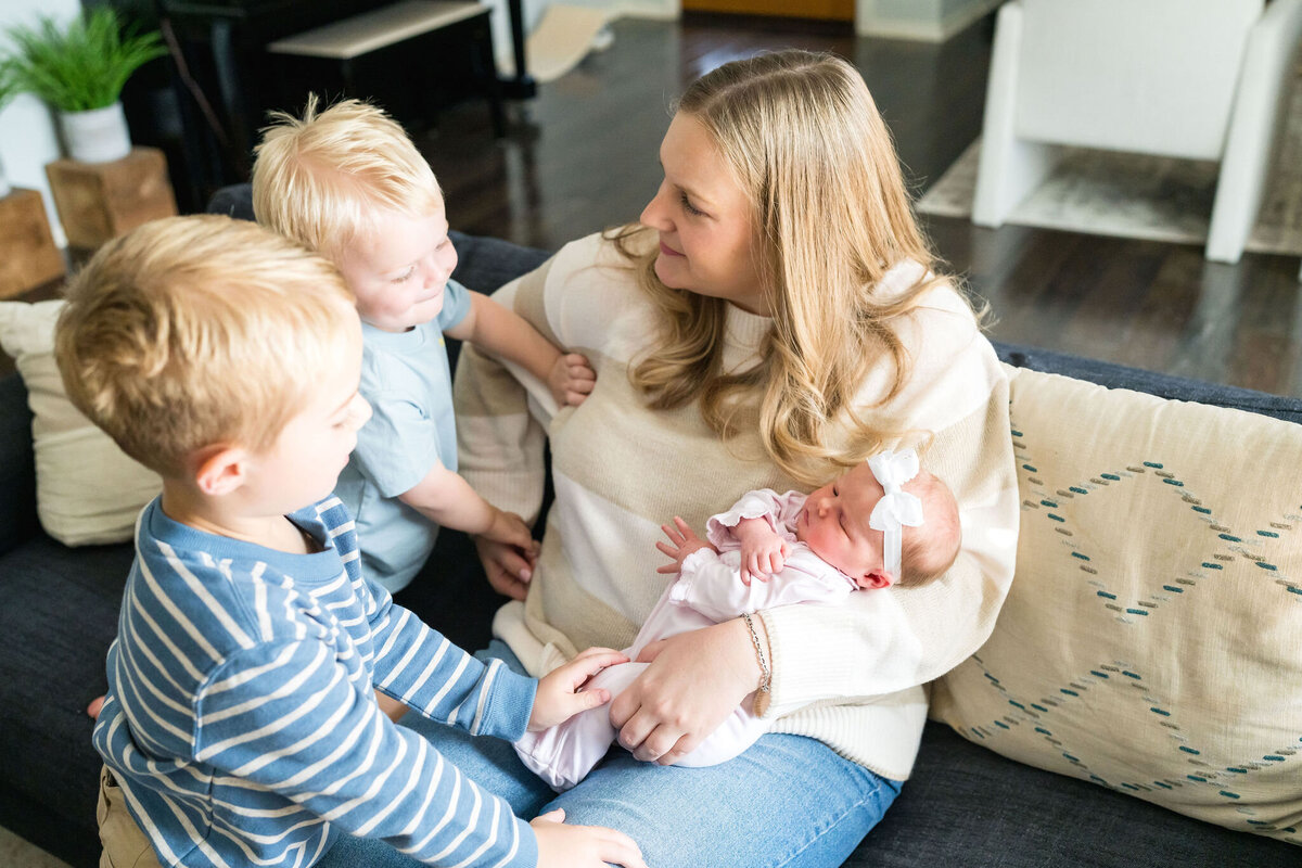 austin-newborn-photographer-lifestyle-session (21)