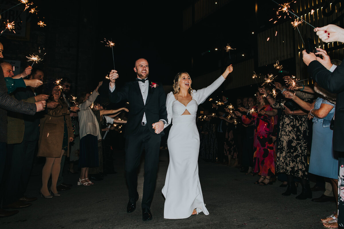 Suzanne and Ben Wedding Previews-19