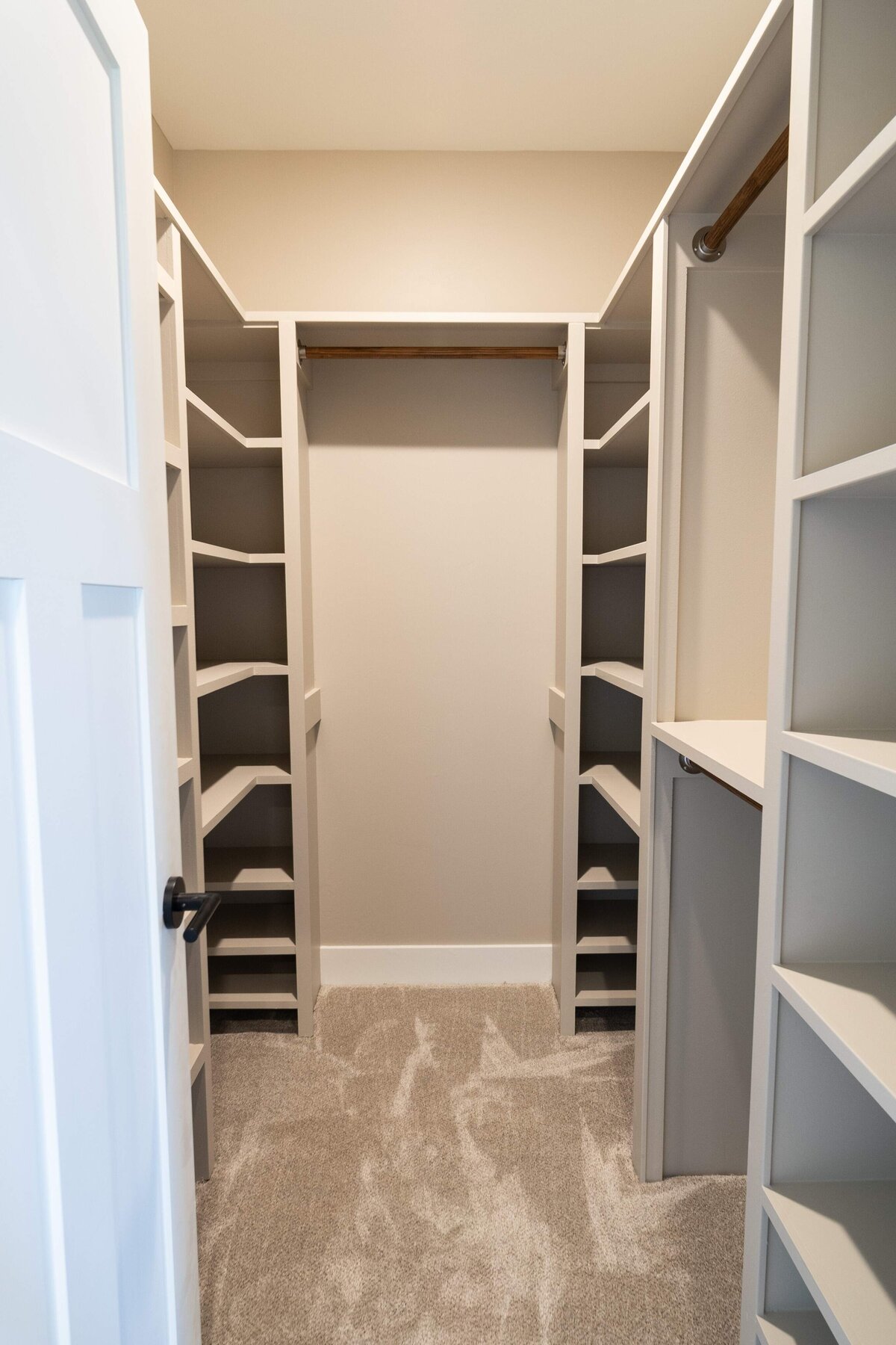 new-house-custom-closet