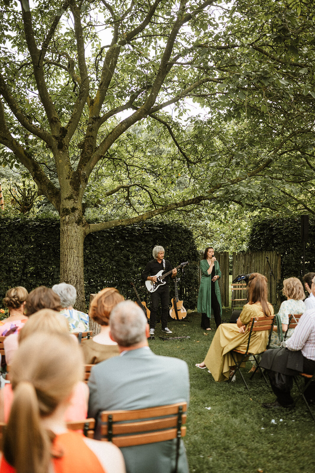 Herentals, salon weddings, moody, authentiek, alternatief trouwen,bruid, 2026, elopent, intiem, spontaan, tijdloos, trouwfotograaf, antwerpen - ceremonie-192
