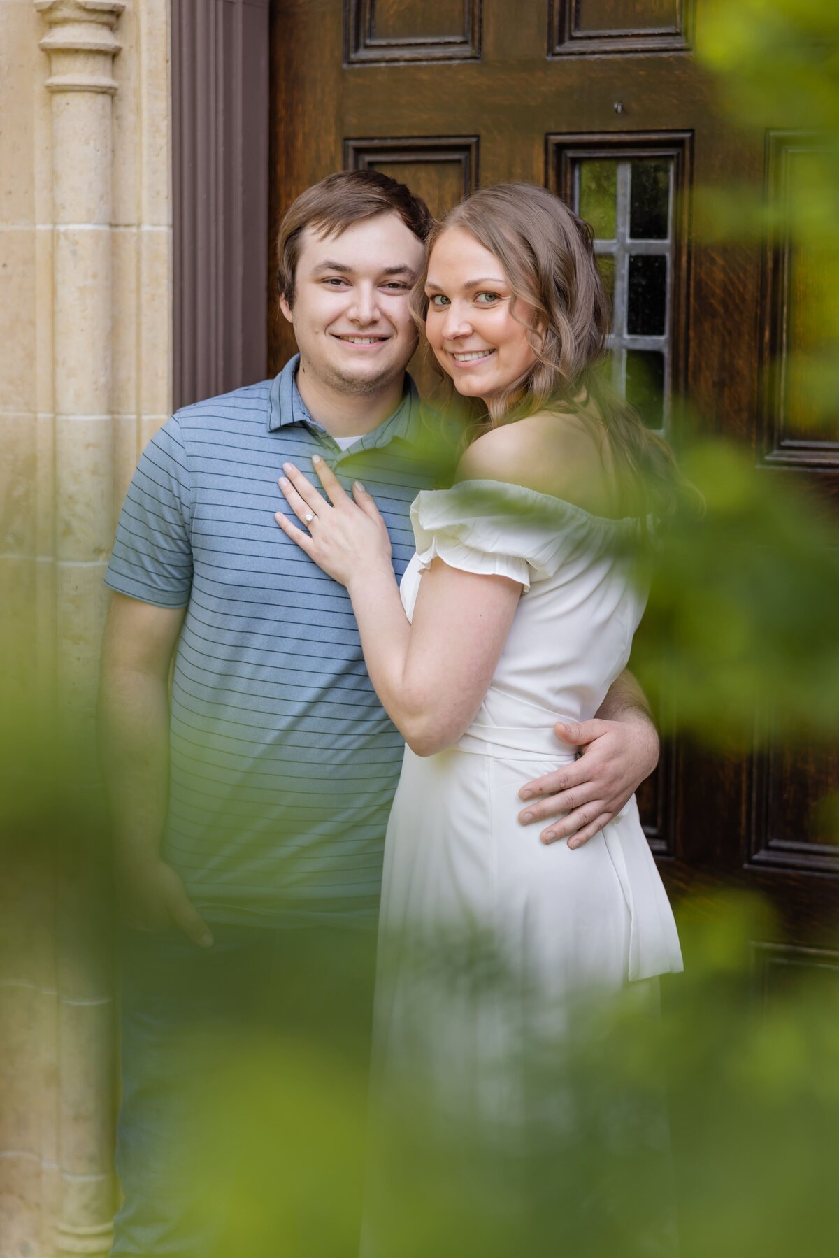 Andrew & Jesse Engagement picture - DVX10137_-min