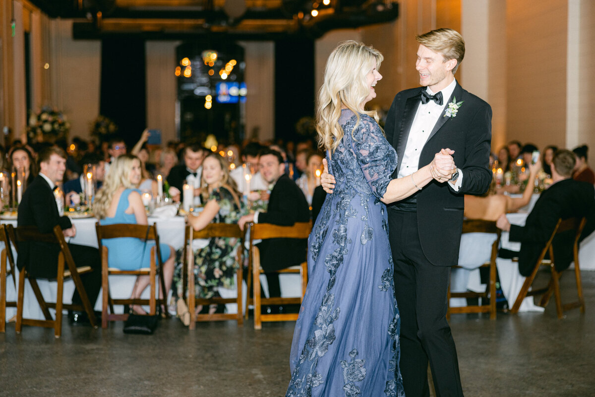 Katherine Horton Photography Christin & Lee Wedding Day Katherine's Favorites 257
