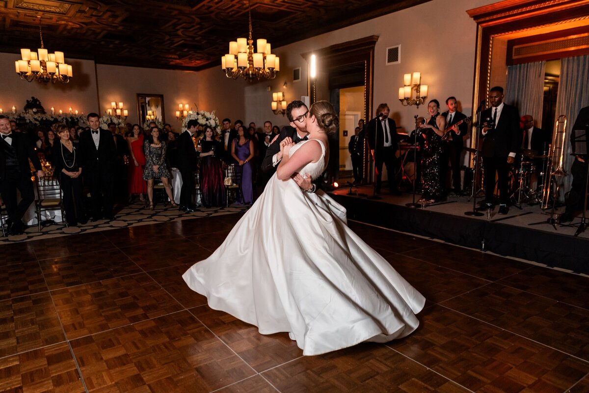 emma-cleary-new-york-nyc-wedding-photographer-videographer-venue-new-york-athletic-club-13