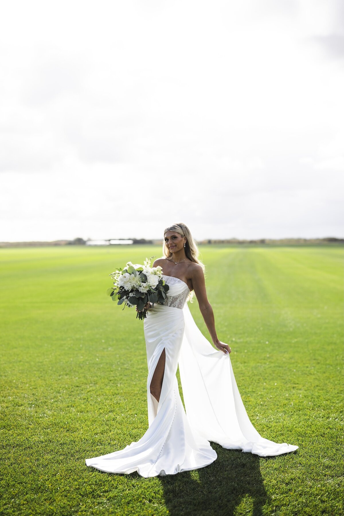 bride-in-le-lee-studio-dress