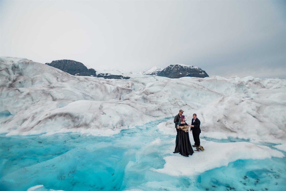 where-to-have-a-blue-pool-glacier-elopement-in-alaskaSoul-and-Sky-Weddings-Soul-and-Sky-Weddings 116