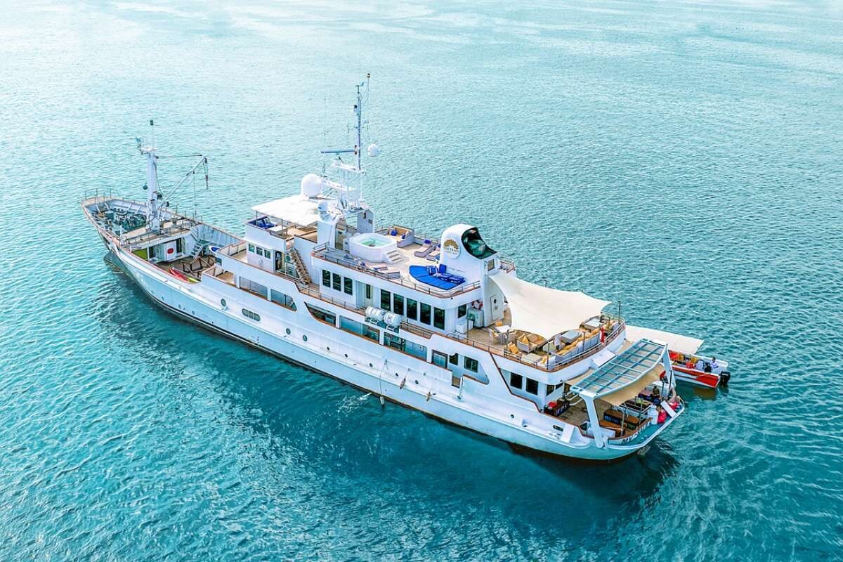 The Trans Salila Luxury Yacht Charter Hero