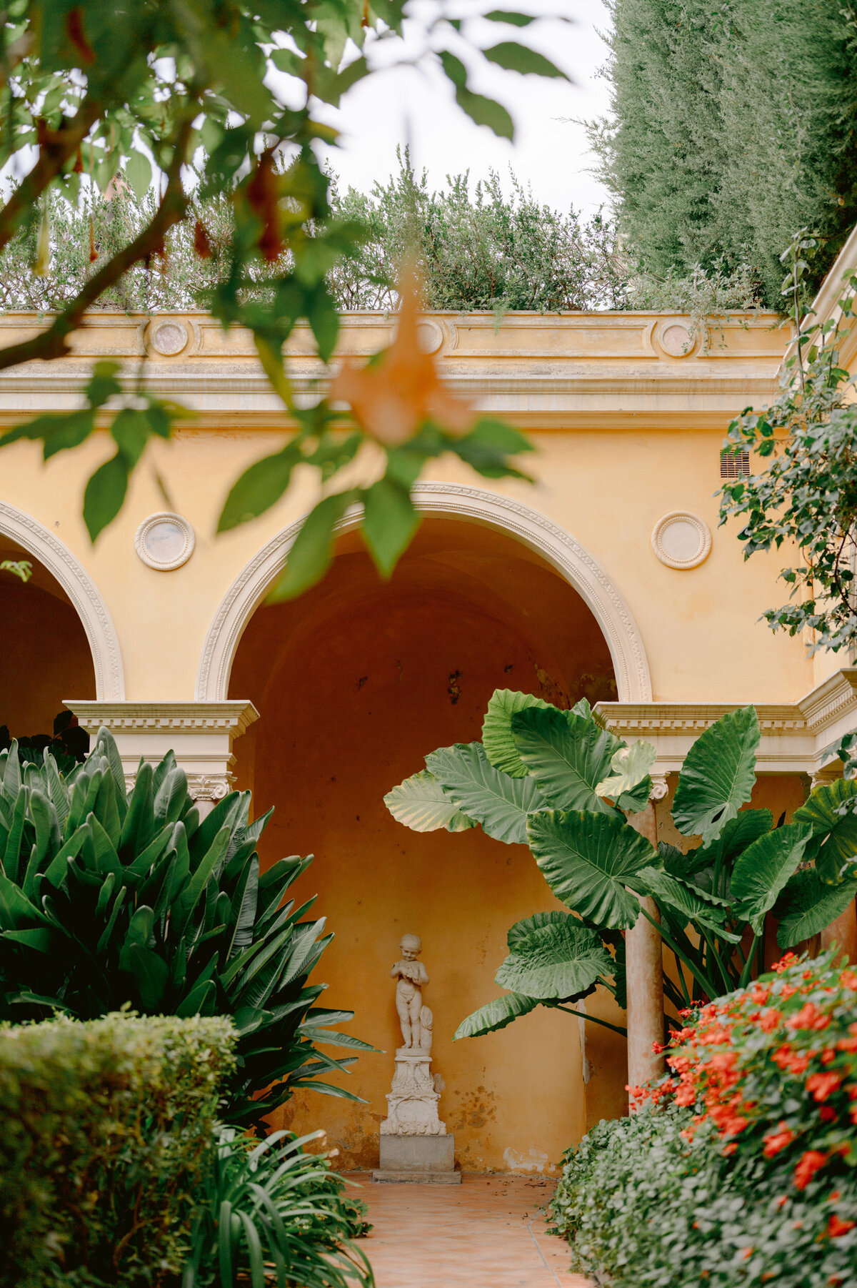 villa-ephrussi-de-rothschild-wedding-photos-28
