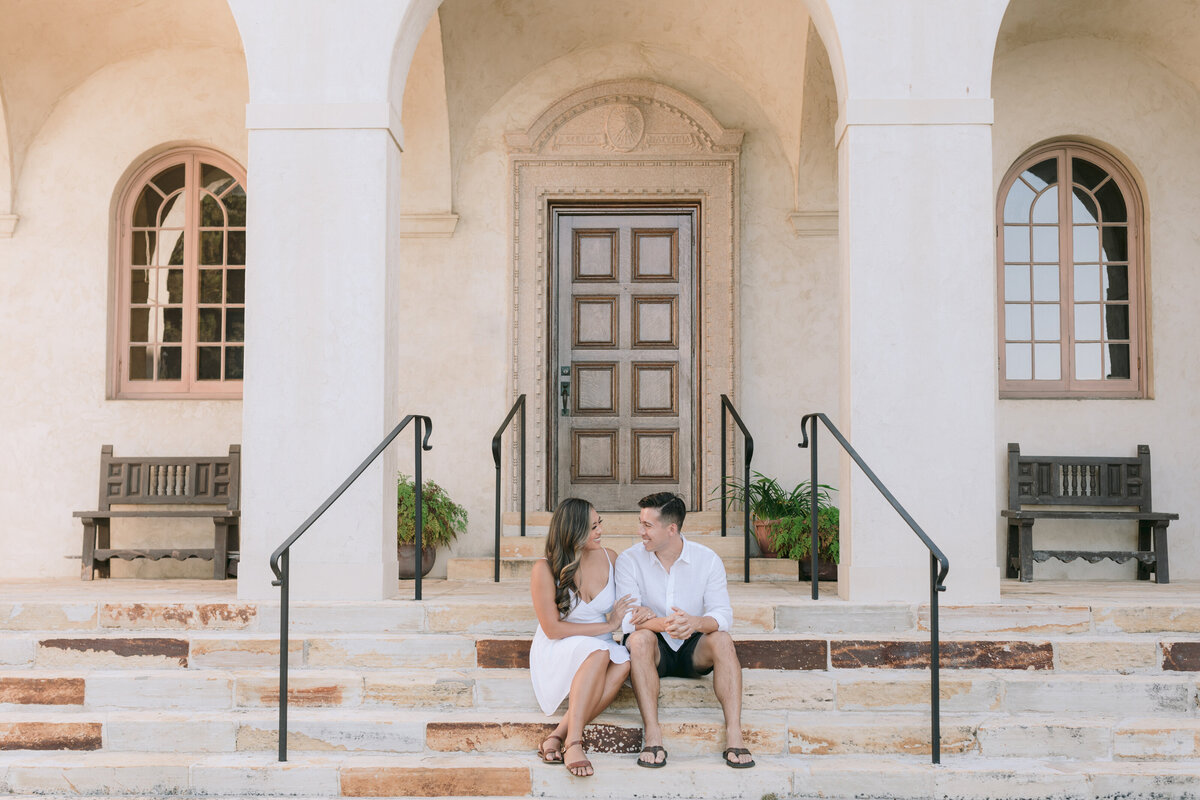 Carmel-by-the-sea-engagement-session-007