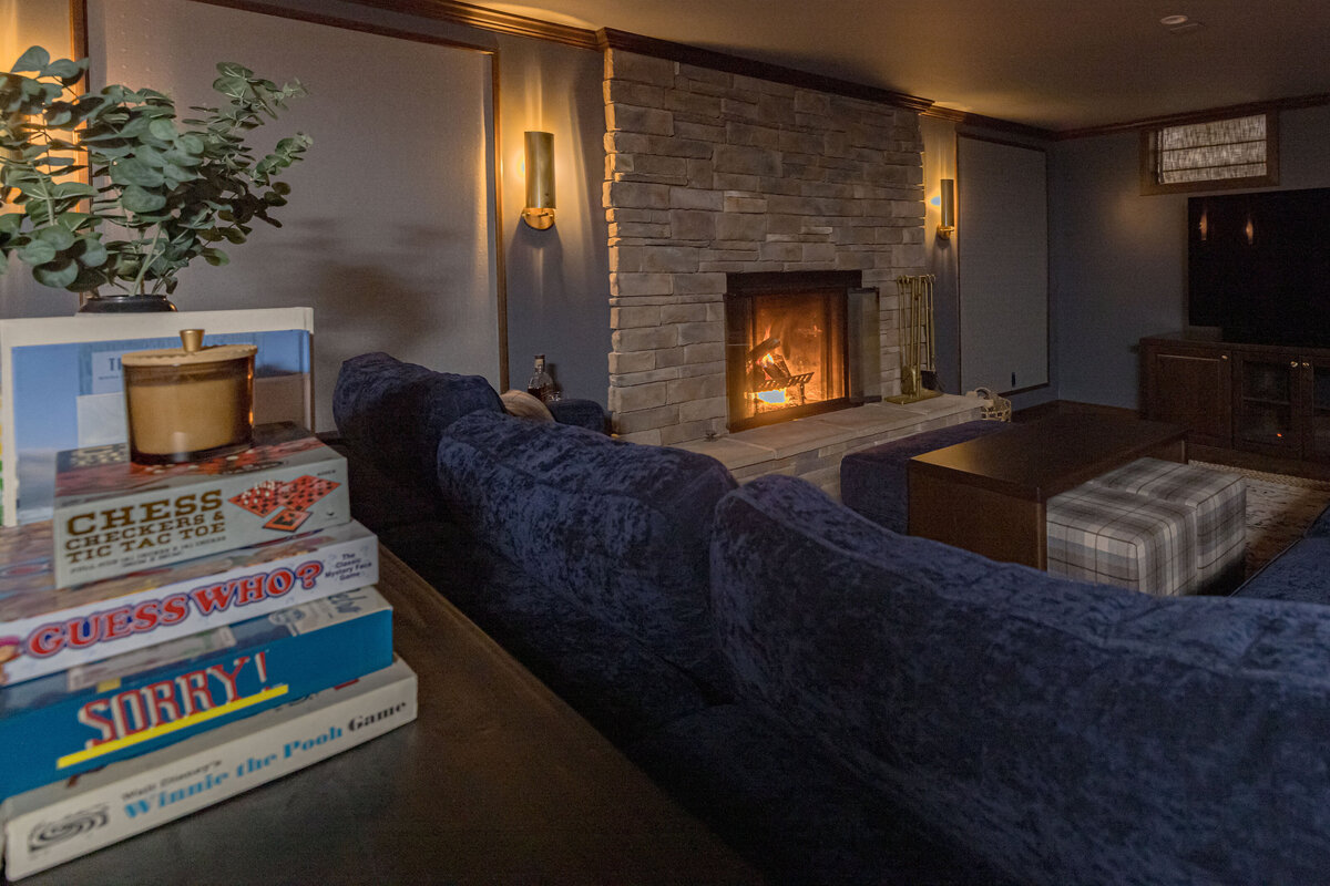 home-theater-fire-place-cozy-ambiance