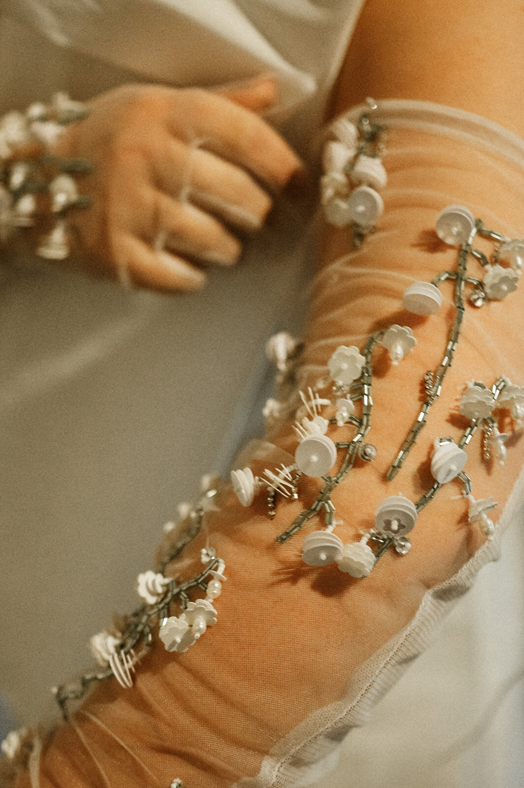 Chiara & Dimitri - Aankleden & first look-47