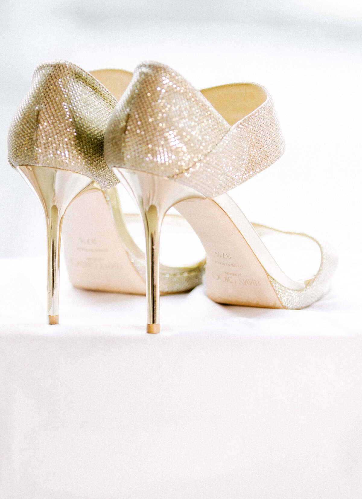Bay Area Luxury Wedding Photographer - Carolina Herrera Bridal Gown