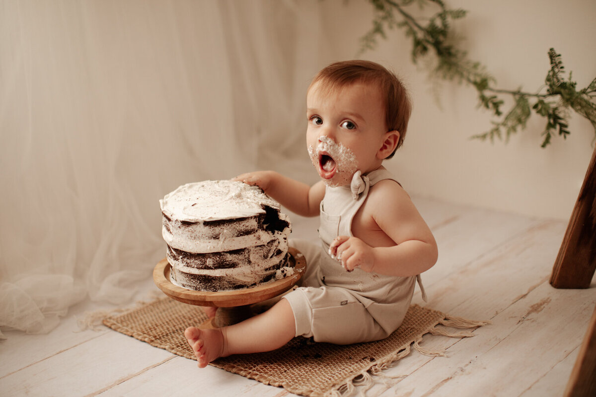red-deer-alberta-cakesmash-sitter-baby-photographer-08