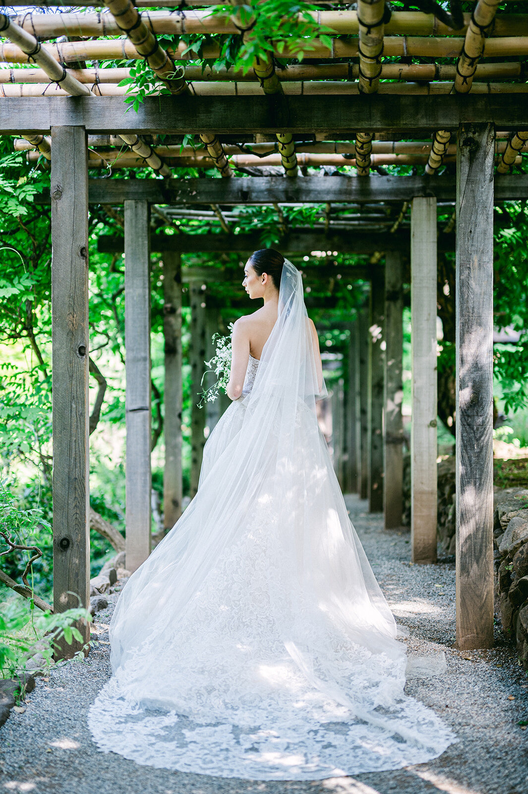 studio-dukesa-amy-huang-fine-art-destination-wedding-film-photography-showit-design-partner-hakone-137