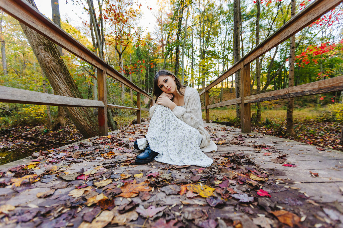 Harrisburg-Senior-Pictures-Fall-leaves-Senior-Girl