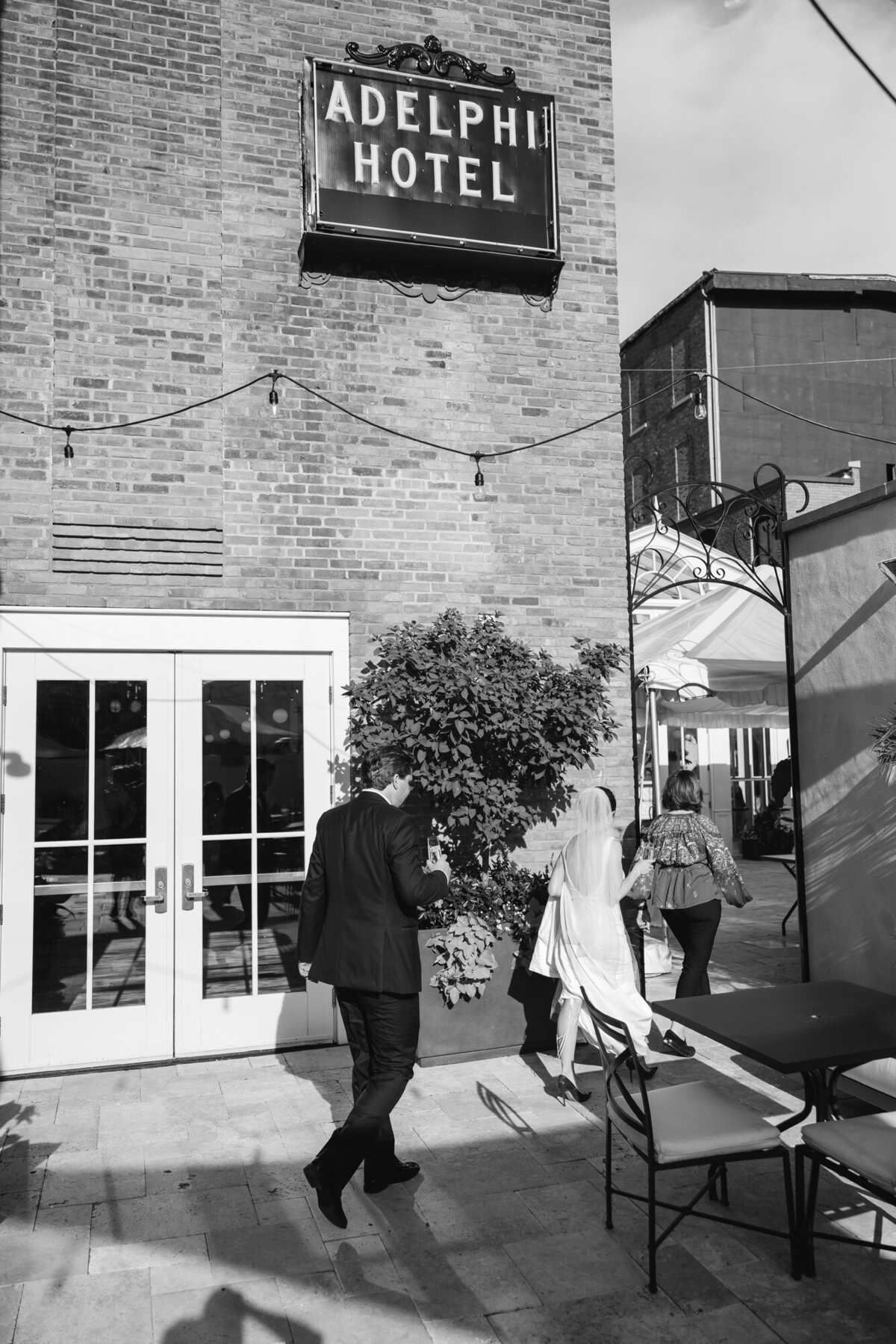 adelphi-hotel-wedding-photographer-071