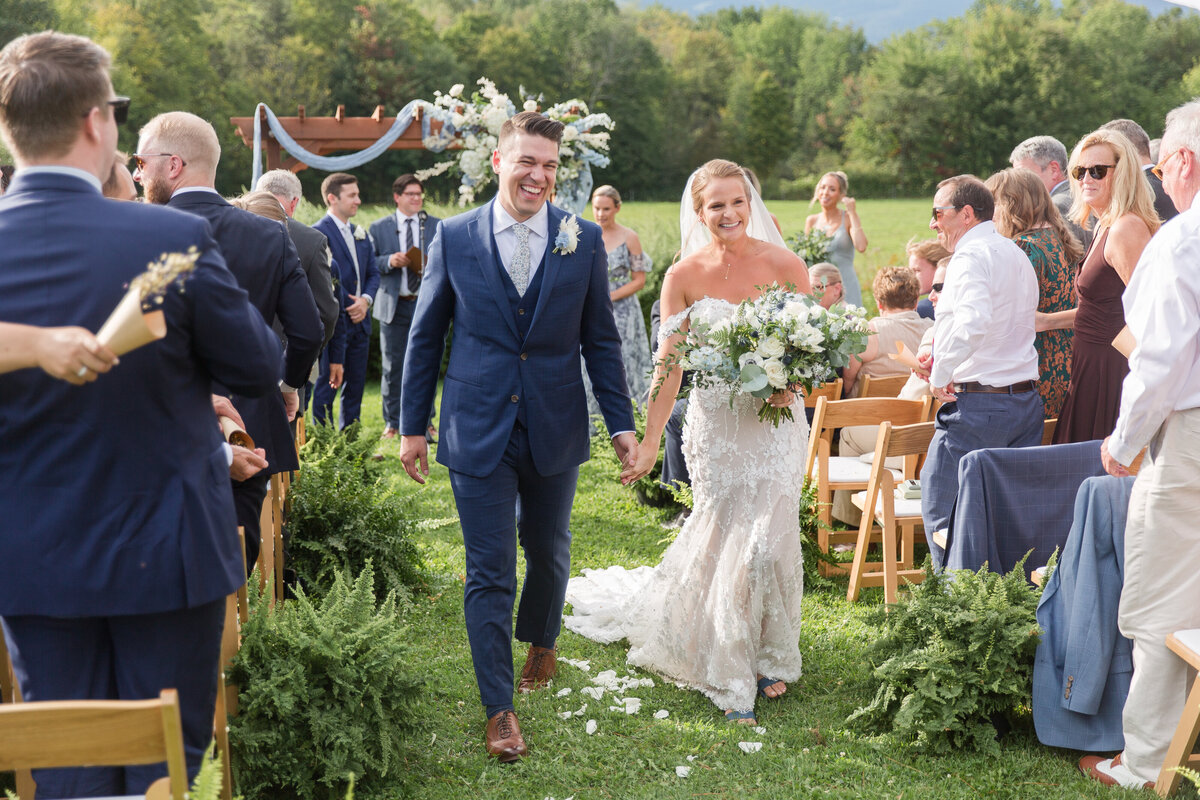 Holly-Alec-Topnotch-Resort-Stowe-Vermont-Wedding-115