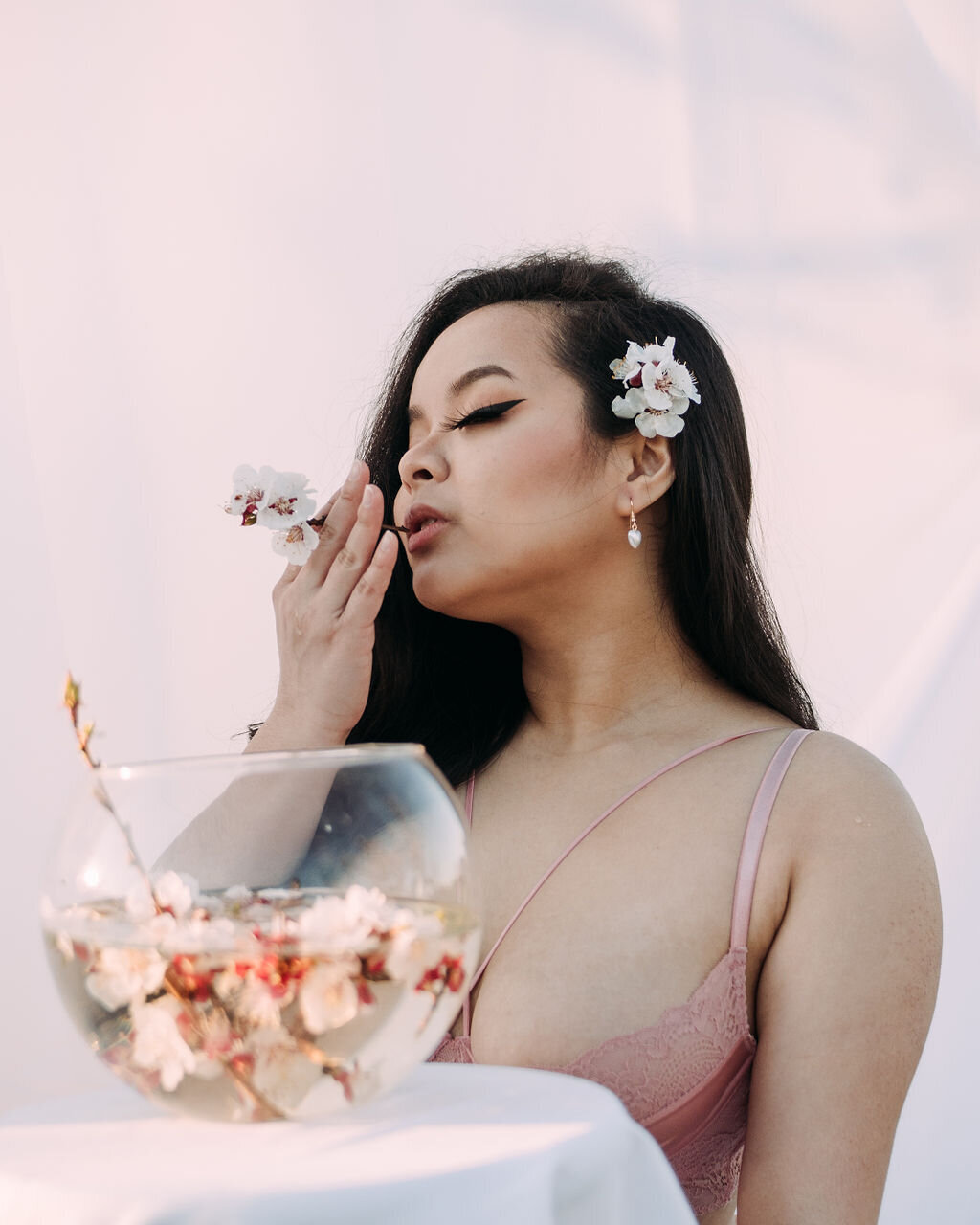 Joyce Li Photography Destination Wedding Elopement Engagement Lifestyle Portrait Photographer West Coast Seattle Washington California cherryblossomboudoir-4