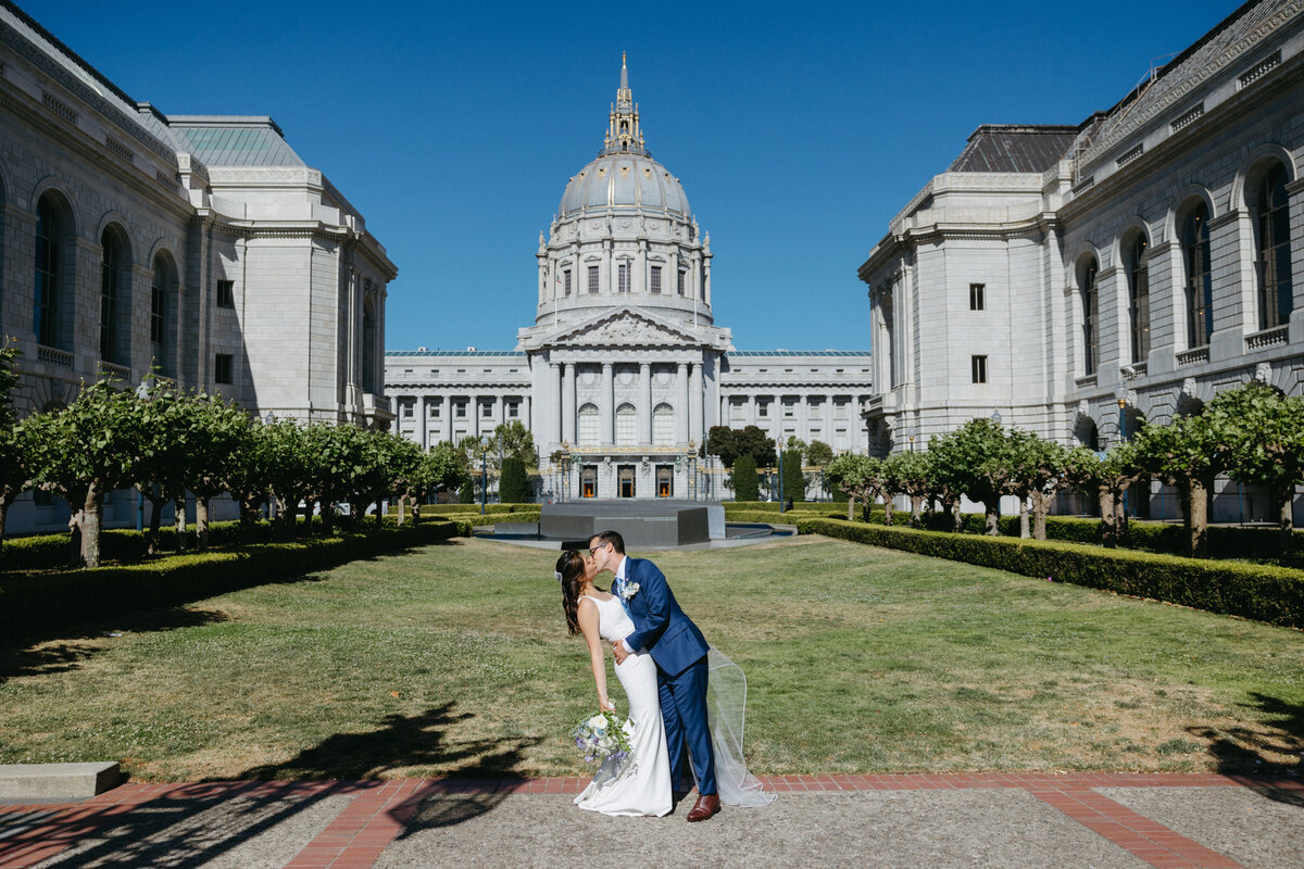 skyler-maire-photography-san-francisco-city-hall-wedding-25