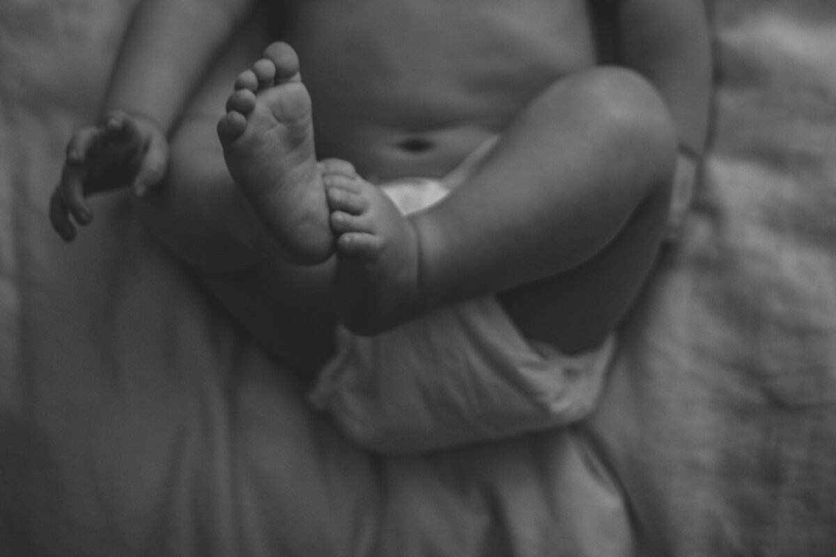 baby toes, feet, newborn