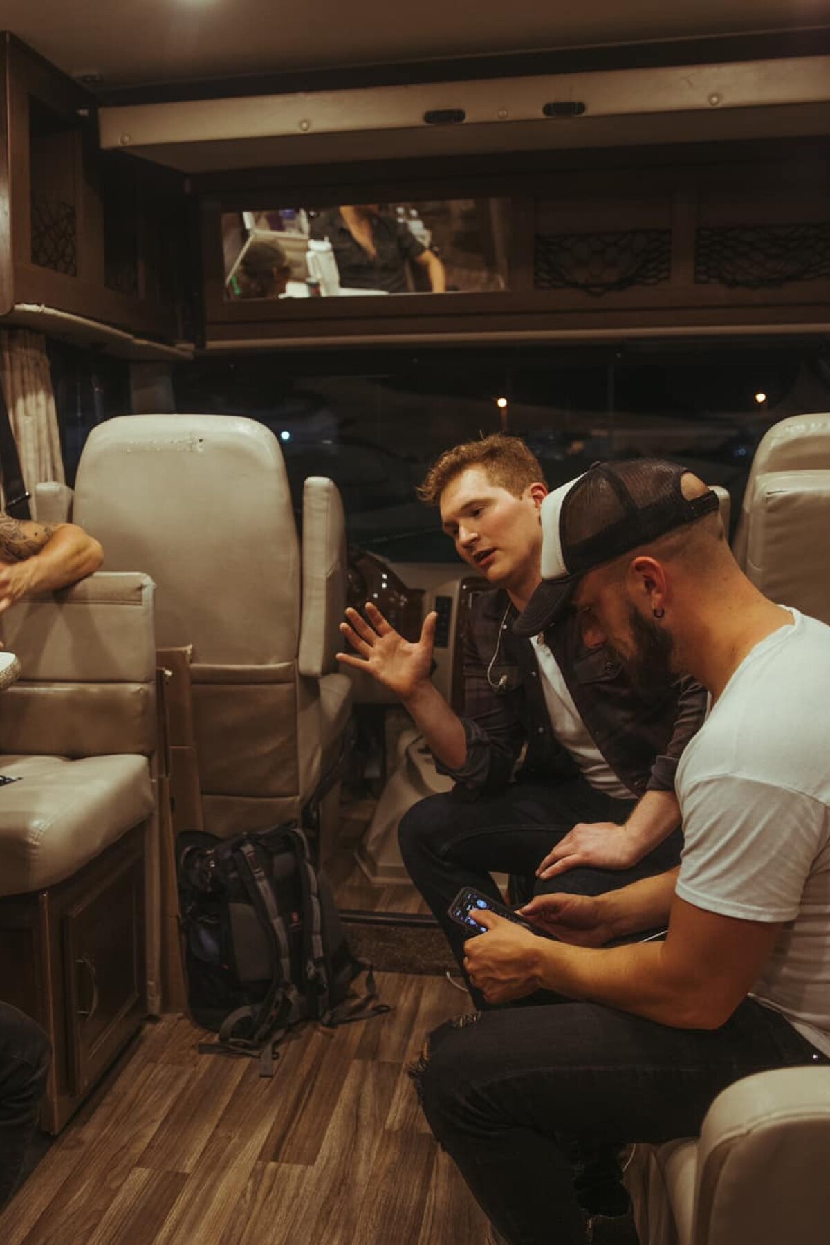 Tour-Bus-Conversation