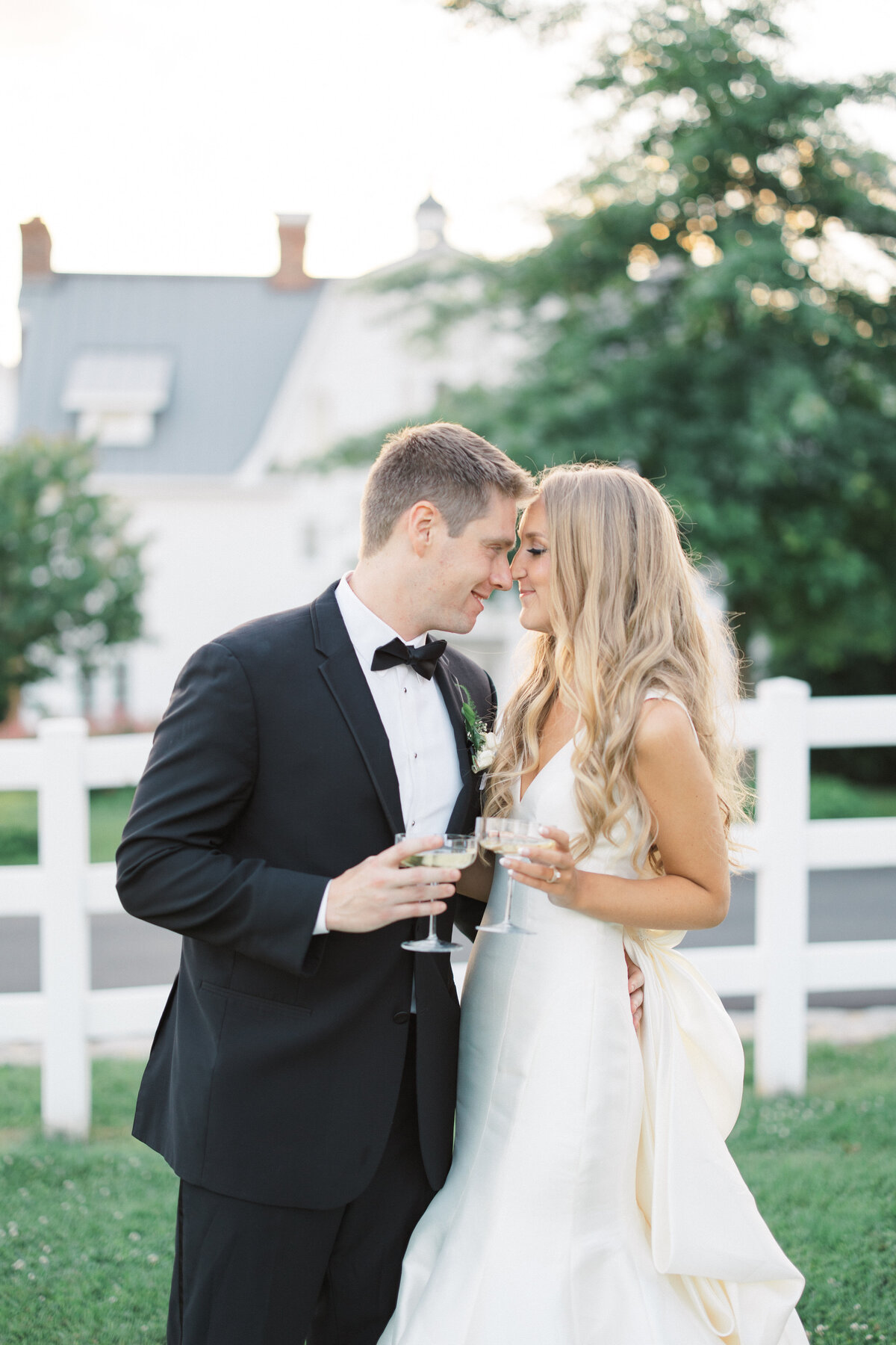 Molly Sue Photography New Jersey + East Coast Wedding Photographer Romantic Imagery Engagement Lifestyle Heirloom Wedding Albums4