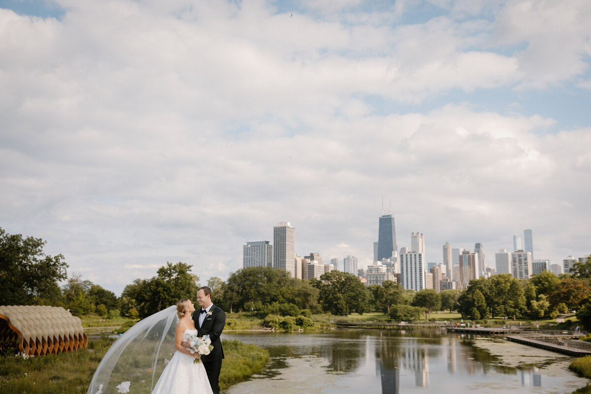 Ed and Aileen Photography Chicago Illinois Digital Film Wedding Engagement Photographers Destination The Wade Hotel22