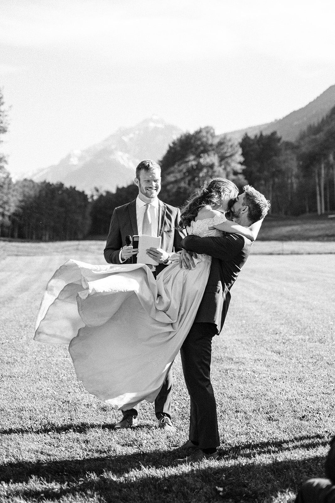 maroon-bells-t-lazy-7-aspen-wedding_1039bw