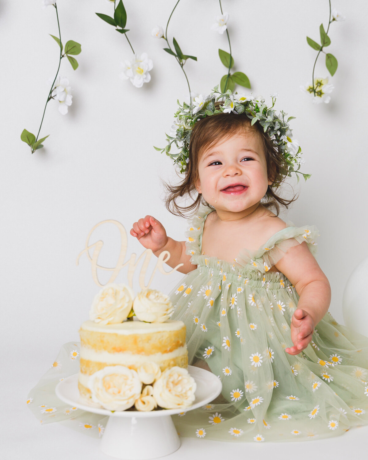MIniAnna2023-KristineDeAnda-CakeSmash-54093000